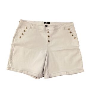NWT Ashley Stewart Women’s 26W White Khaki Chino Cuffed Shorts Cotton Spandex